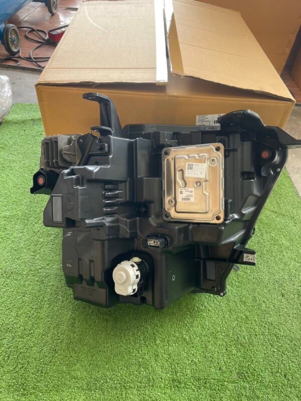 enuine Ford Ranger Next Gen Performance LED MATRIX Headlight (LH) - Image 4
