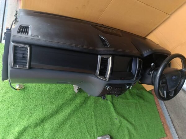 Ford Ranger Wildtrak 2016–2018 Dashboard Set (Right-Hand Drive) - Image 10