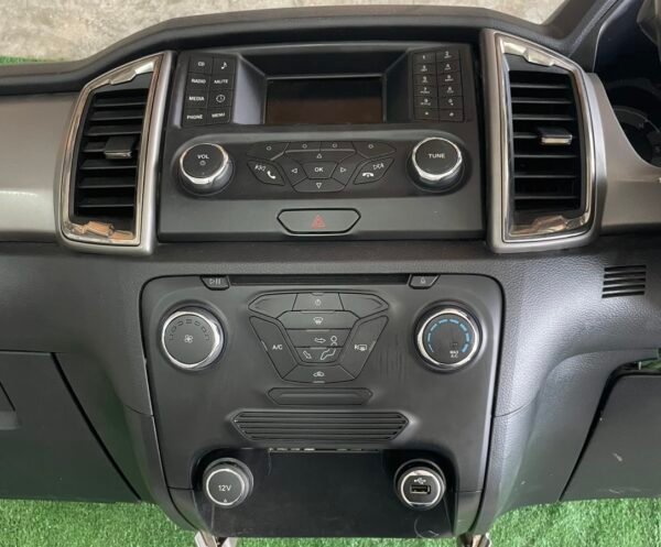 Ford Ranger Dashboard Assembly with Steering Wheel – Complete Set - Image 3