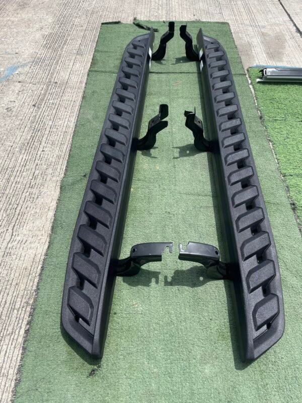 Heavy-Duty Side Steps / Running Boards – Ford Raptor Next Gen (2022–2025) - Image 3