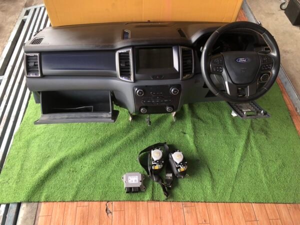 Ford Ranger Wildtrak 2016–2018 Dashboard Set (Right-Hand Drive) - Image 4
