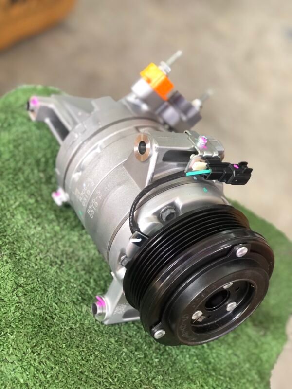 Genuine Ford A/C Compressor Assembly MB3Z-19703-J / MB3B-19D629-HB – 2.0L Next Gen - Image 2
