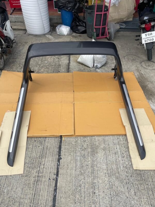 Ford Ranger Sport / Wildtrak Roll Bar 2012–2022 – Black with Silver Trim - Image 3