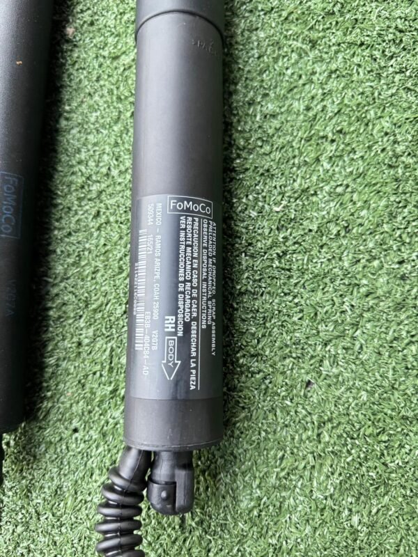 Power Tailgate Shock Absorber Set (Left + Right) – Ford Everest - Image 5