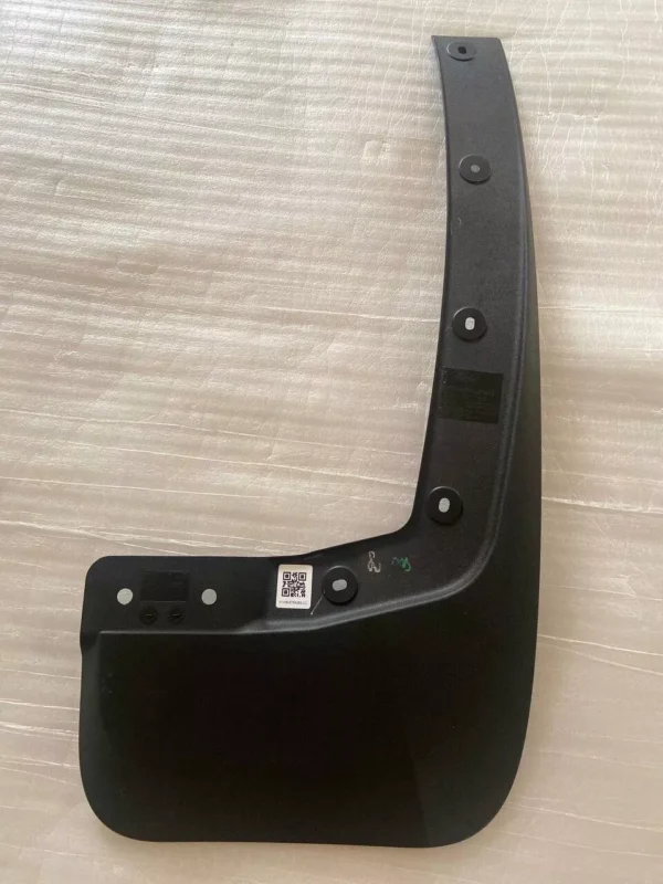 GUARD FNDR SPLASH FRONT LEFT SPLASH MUD GUARD FLAP LH  (EVEREST NEXT GEN 2022-2025)(ยางกันโคลน หน้า LH  (ยางบังฝุ่น Everest next gen 2022-2025)) - Image 2